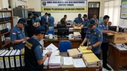 DALAMI DUGAAN PENYIMPANGAN PROYEK JALAN RP14,9 MILIAR, KEJARI LAMPUNG TENGAH GELEDAH DAN SITA DOKUMEN DI KANTOR BMBK